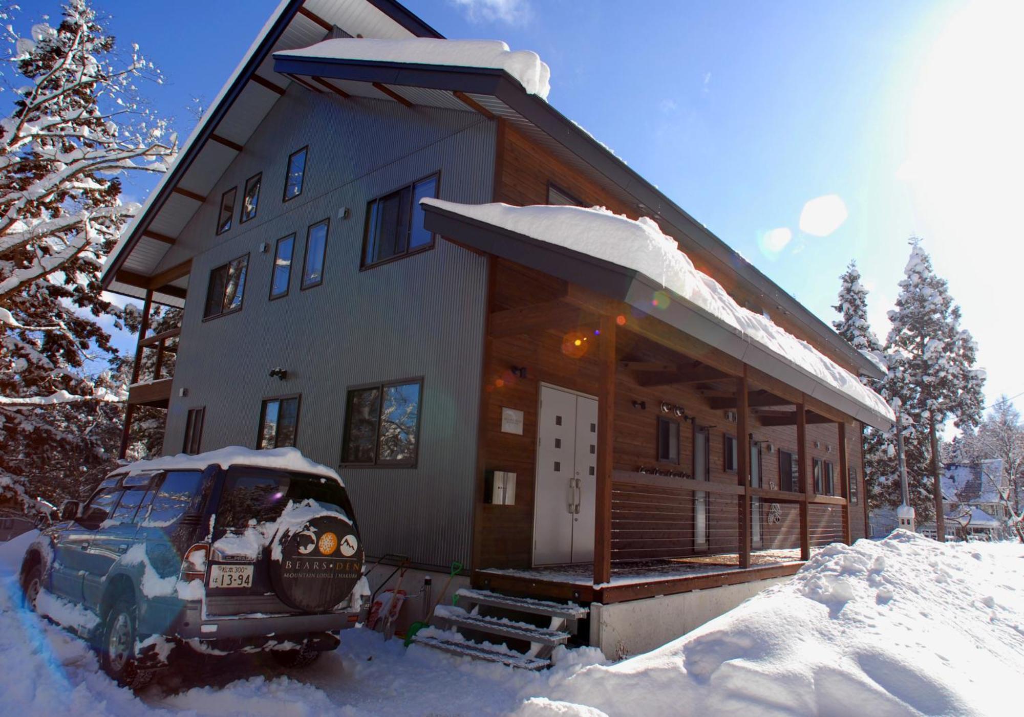 Bears Den Mountain Lodge Hakuba Exterior photo